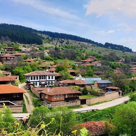 Стаи За Гости Тодорови Zheravna Buitenkant foto